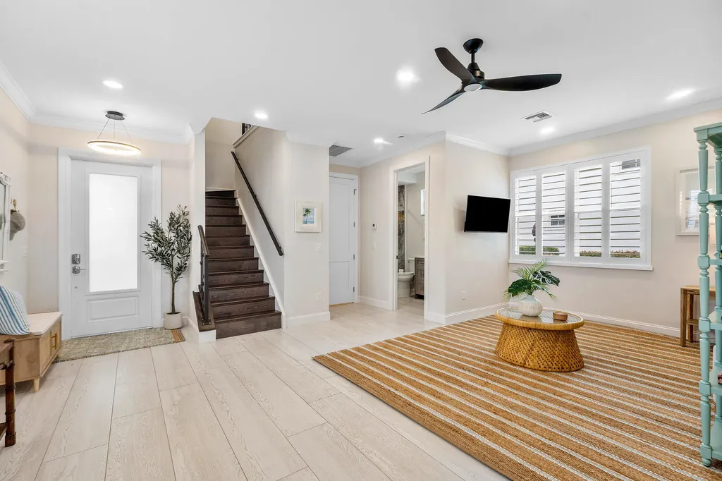 550 Tomahawk Court Palm Beach Gardens FL 33410