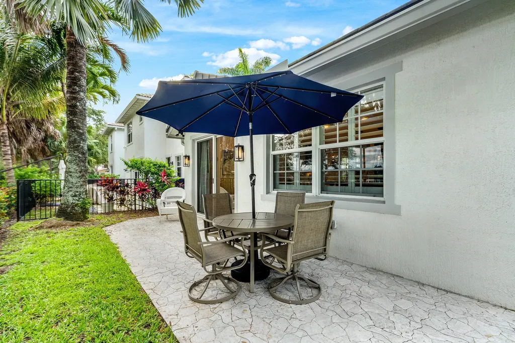 550 Tomahawk Court Palm Beach Gardens FL 33410