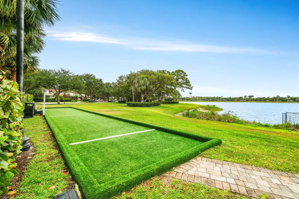 550 Tomahawk Court Palm Beach Gardens FL 33410