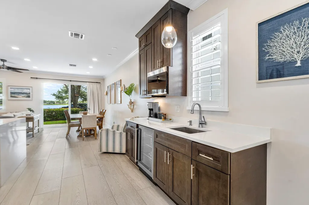 550 Tomahawk Court Palm Beach Gardens FL 33410