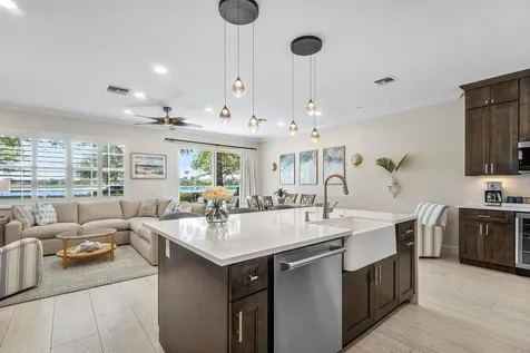 550 Tomahawk Court Palm Beach Gardens FL 33410