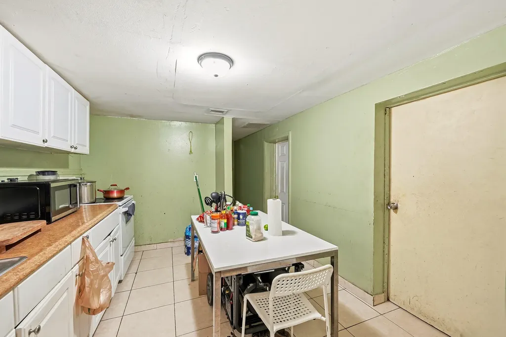 700 SW 8th Street Pompano Beach FL 33060