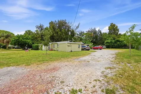 700 SW 8th Street Pompano Beach FL 33060
