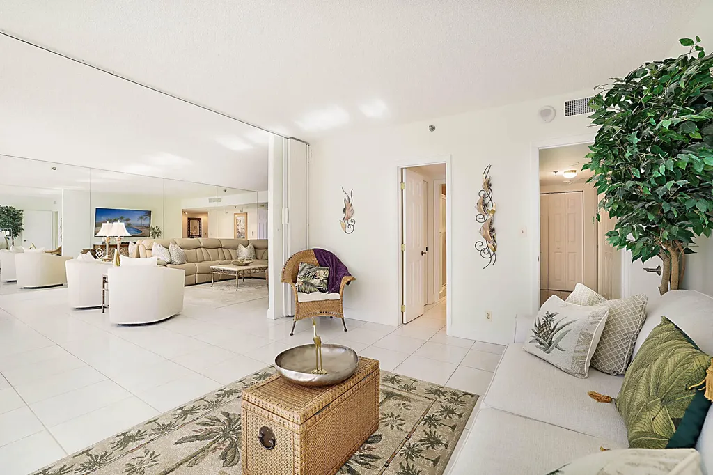 2917 S Ocean Boulevard Highland Beach FL 33487