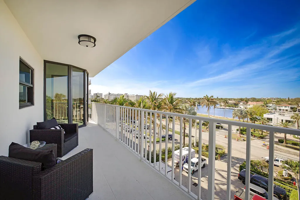 2917 S Ocean Boulevard Highland Beach FL 33487