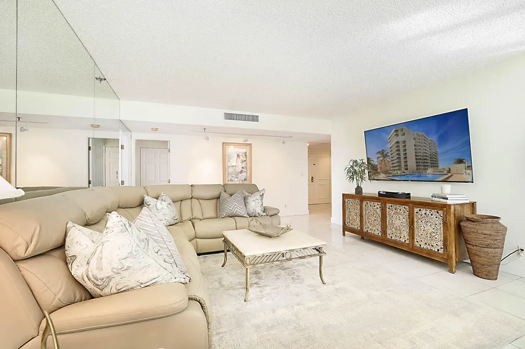 2917 S Ocean Boulevard Highland Beach FL 33487