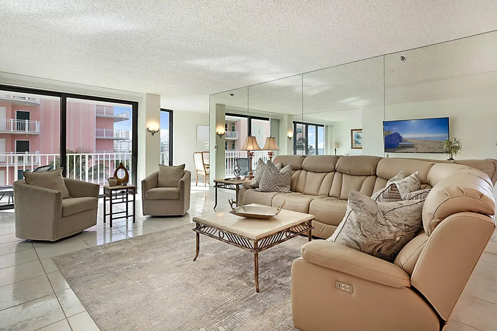 2917 S Ocean Boulevard Highland Beach FL 33487