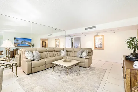 2917 S Ocean Boulevard Highland Beach FL 33487