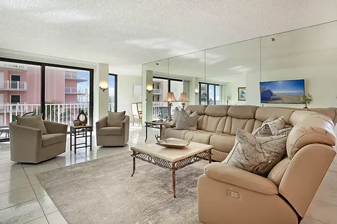 2917 S Ocean Boulevard Highland Beach FL 33487