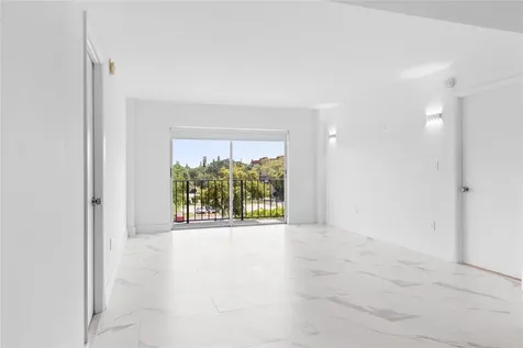 4164 Inverrary Drive Lauderhill FL 33319