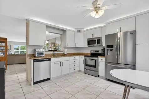 3202 Portofino Point Coconut Creek FL 33066