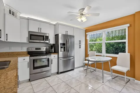 3202 Portofino Point Coconut Creek FL 33066