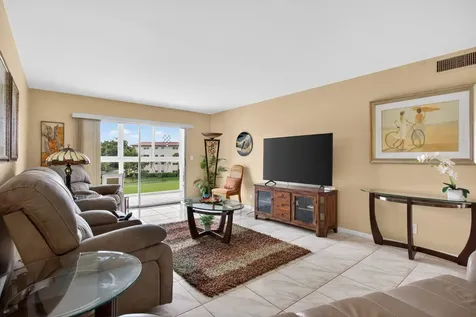 3202 Portofino Point Coconut Creek FL 33066