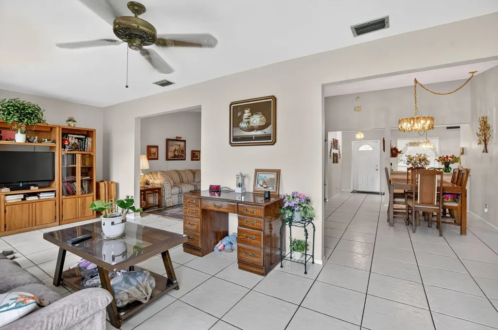 3857 NW 1st Place Deerfield Beach FL 33442