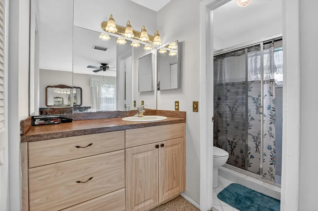 3857 NW 1st Place Deerfield Beach FL 33442