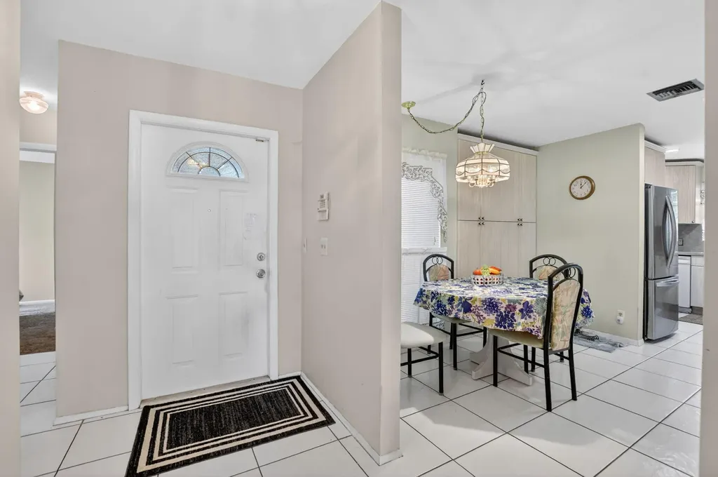 3857 NW 1st Place Deerfield Beach FL 33442