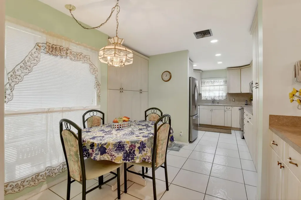 3857 NW 1st Place Deerfield Beach FL 33442
