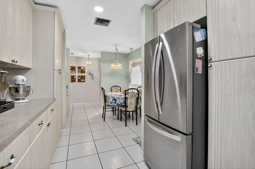 3857 NW 1st Place Deerfield Beach FL 33442