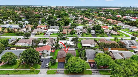 3857 NW 1st Place Deerfield Beach FL 33442