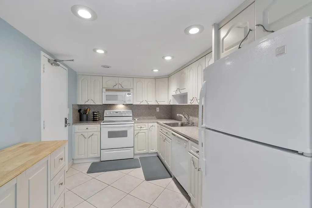 10777 W Sample Road Coral Springs FL 33065