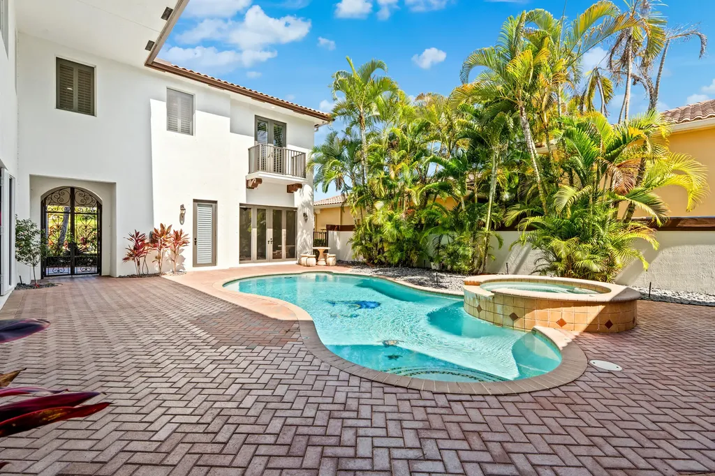 17550 Circle Pond Court Boca Raton FL 33496