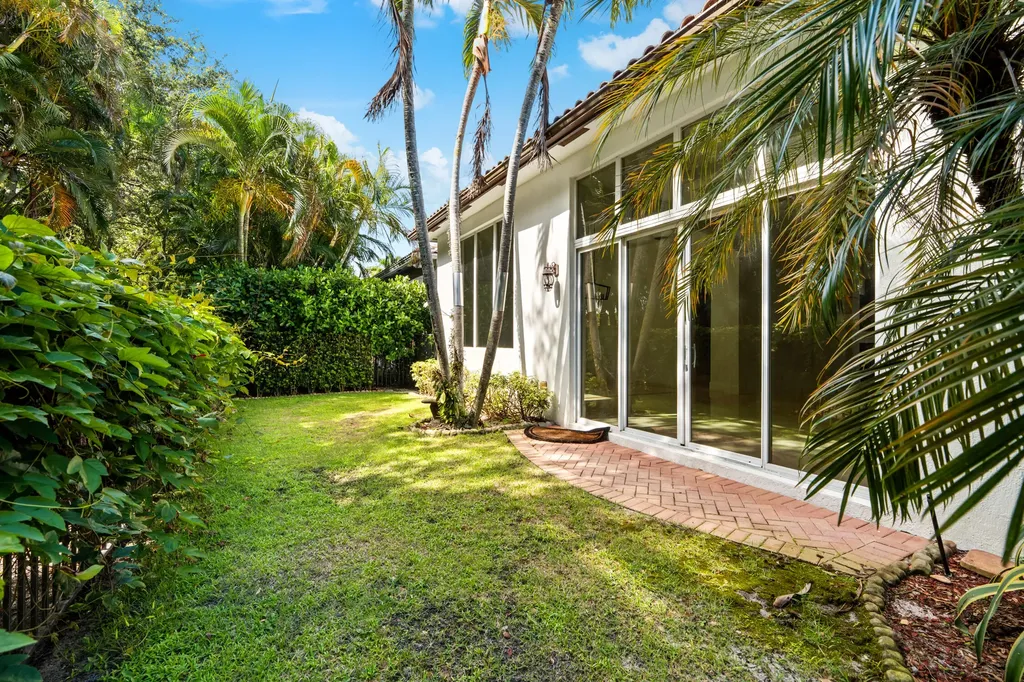 17550 Circle Pond Court Boca Raton FL 33496