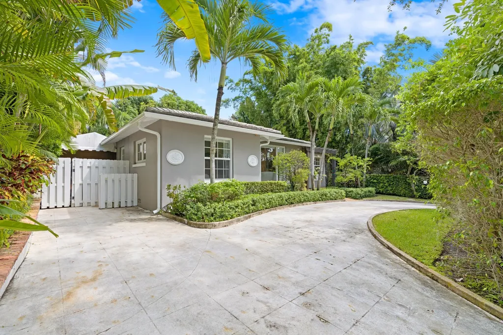 733 Sunset Road West Palm Beach FL 33401