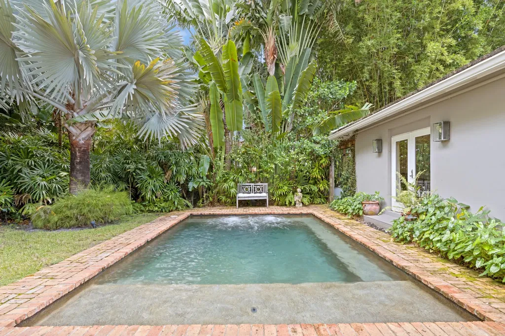 733 Sunset Road West Palm Beach FL 33401