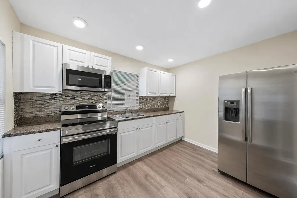 3207 Pinewood Avenue West Palm Beach FL 33407