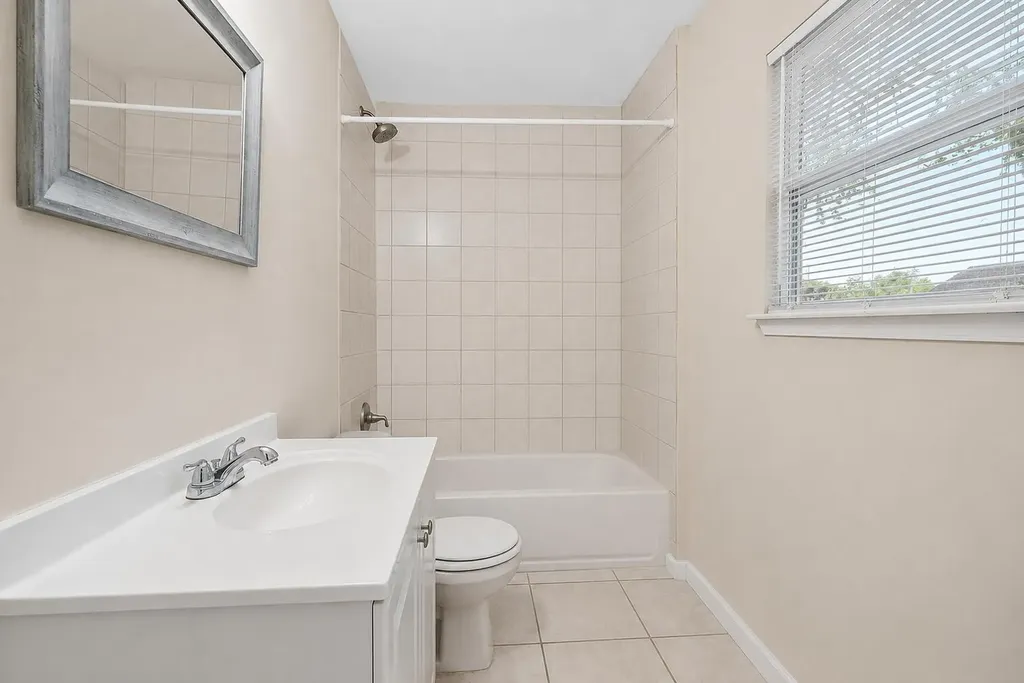 3207 Pinewood Avenue West Palm Beach FL 33407