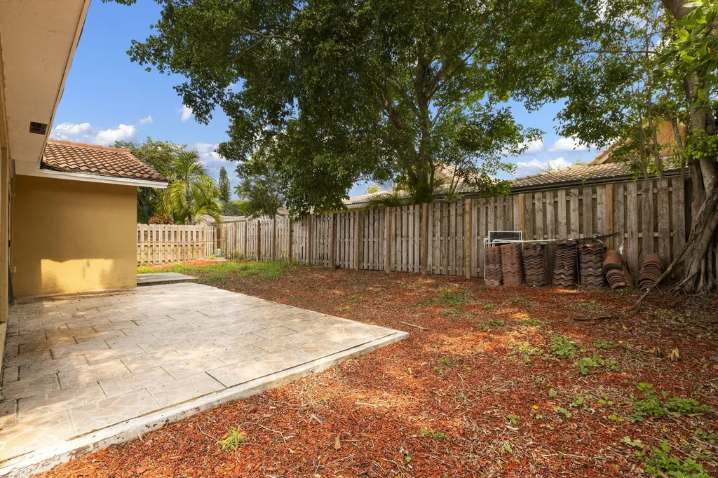 8915 NW 26th Court Coral Springs FL 33065