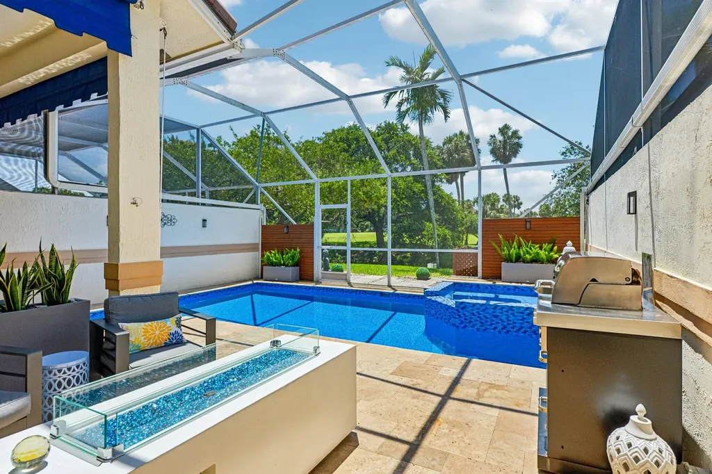 692 W Palm Aire Drive Pompano Beach FL 33069