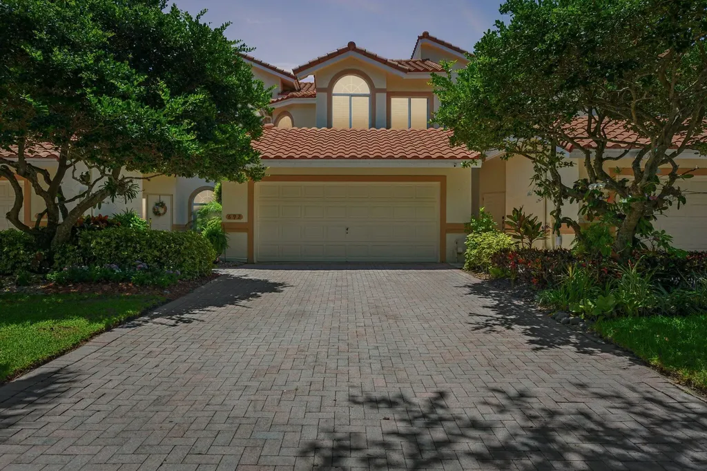 692 W Palm Aire Drive Pompano Beach FL 33069
