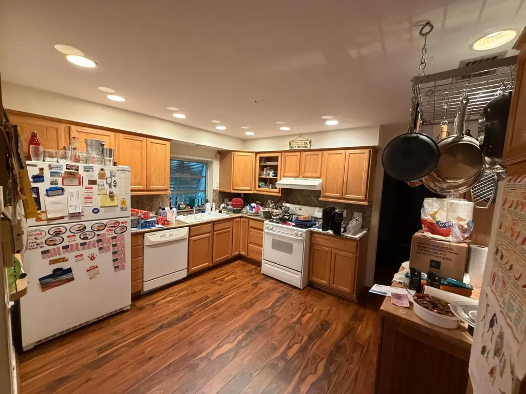 42 SW 6th Street Dania Beach FL 33004