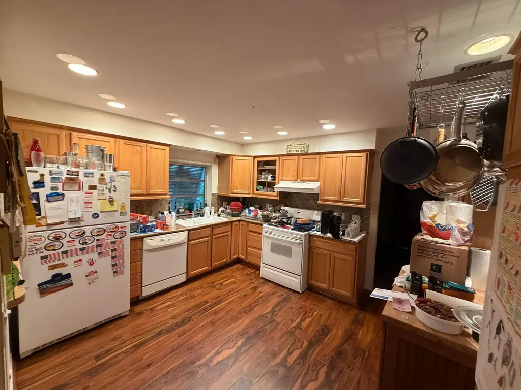 42 SW 6th Street Dania Beach FL 33004