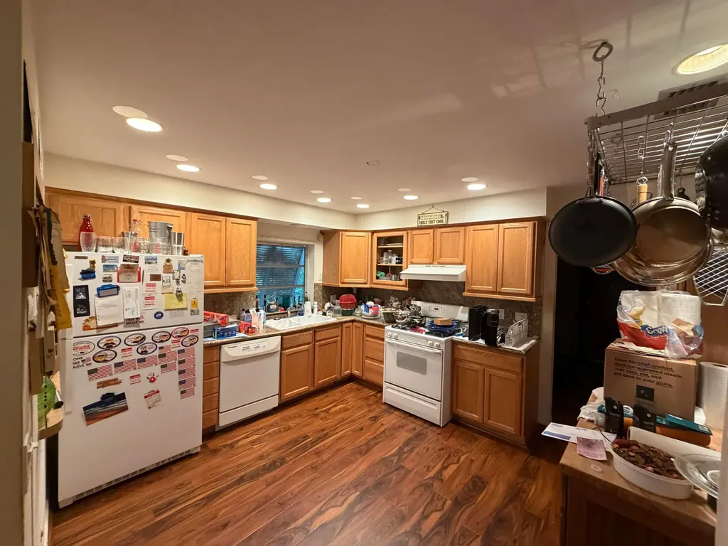 42 SW 6th Street Dania Beach FL 33004