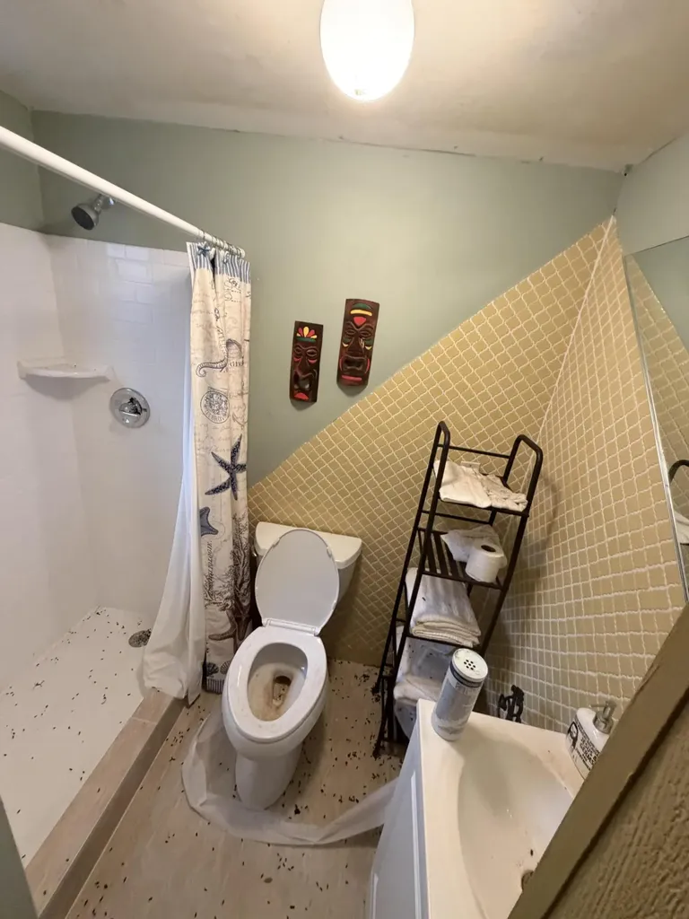 42 SW 6th Street Dania Beach FL 33004