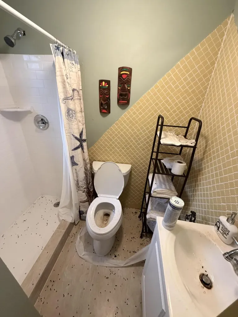 42 SW 6th Street Dania Beach FL 33004