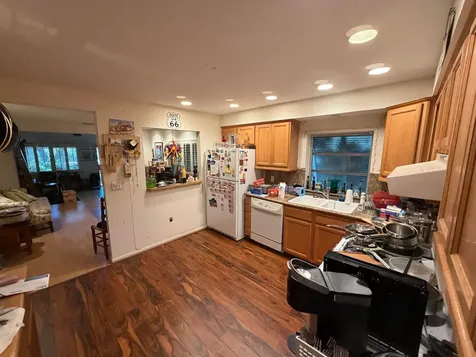 42 SW 6th Street Dania Beach FL 33004