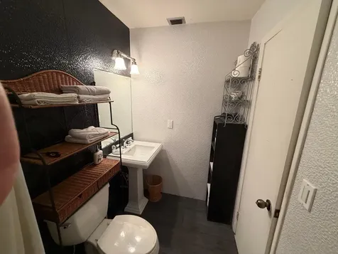 42 SW 6th Street Dania Beach FL 33004