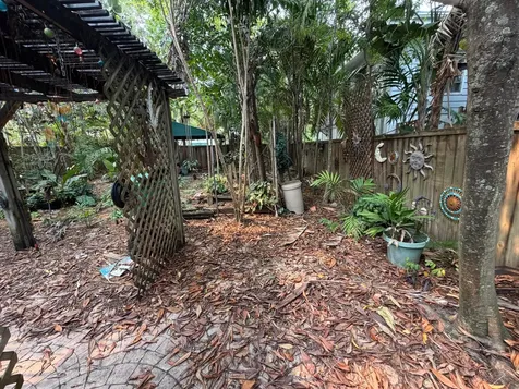 42 SW 6th Street Dania Beach FL 33004