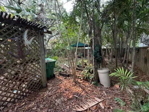 42 SW 6th Street Dania Beach FL 33004