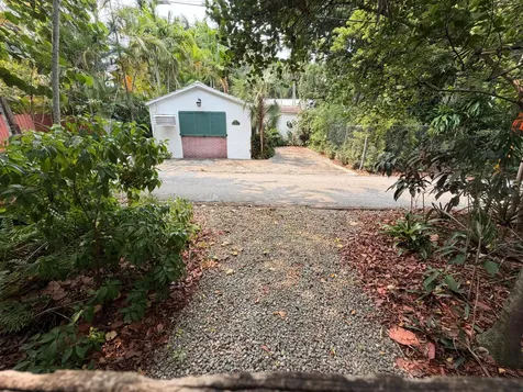 42 SW 6th Street Dania Beach FL 33004