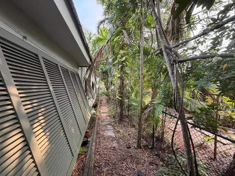 42 SW 6th Street Dania Beach FL 33004