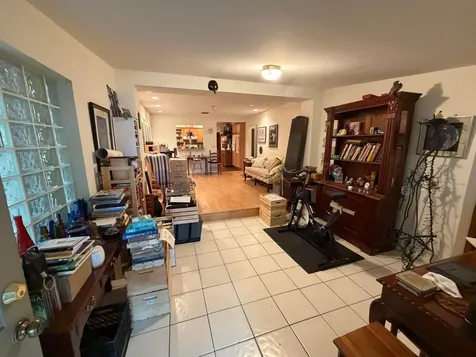 42 SW 6th Street Dania Beach FL 33004