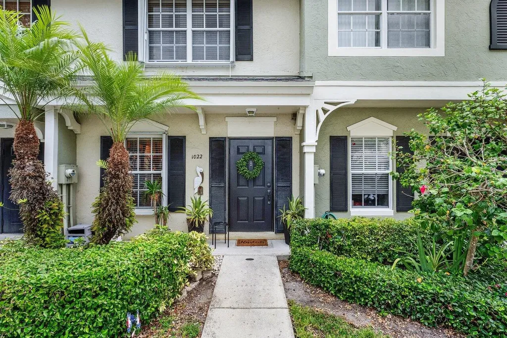 1022 Kokomo Key Lane Delray Beach FL 33483
