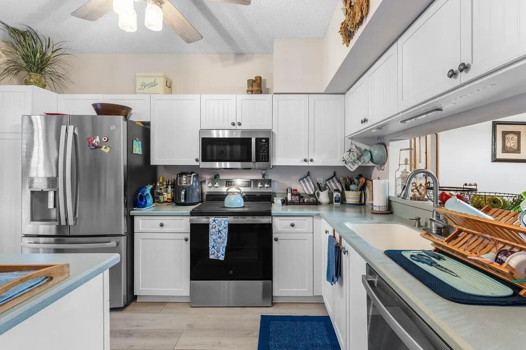 1022 Kokomo Key Lane Delray Beach FL 33483