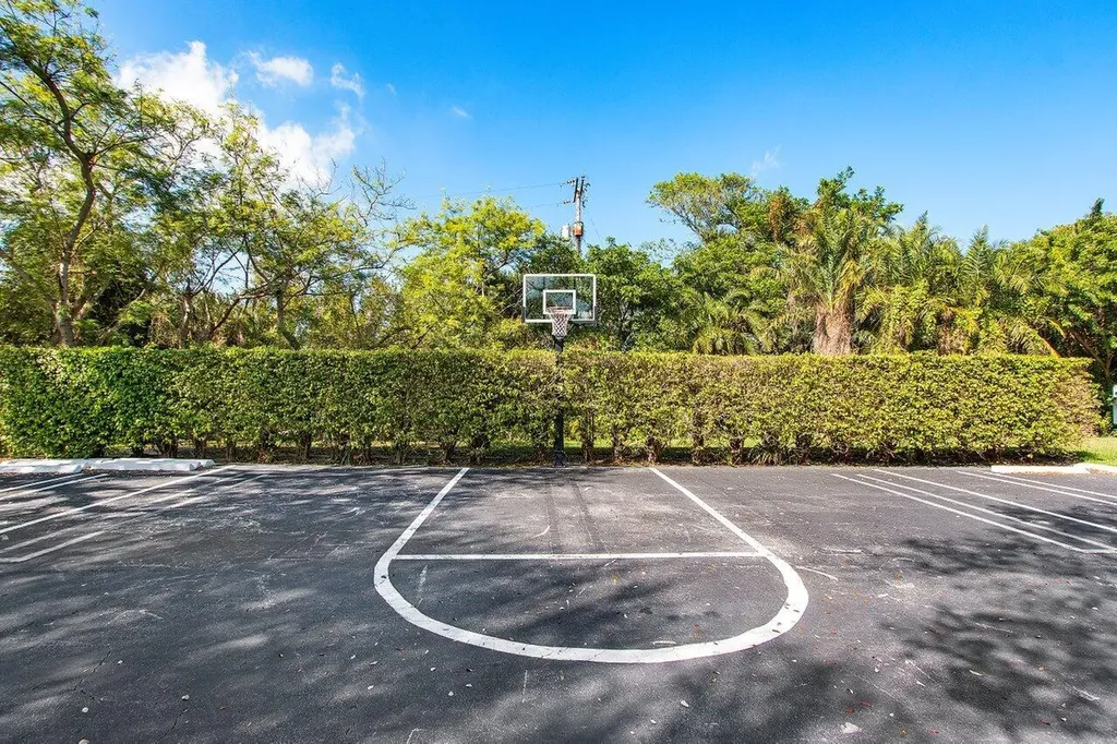 1022 Kokomo Key Lane Delray Beach FL 33483