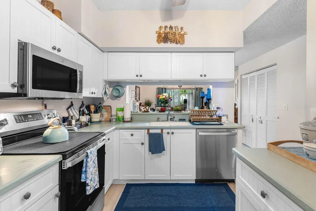 1022 Kokomo Key Lane Delray Beach FL 33483