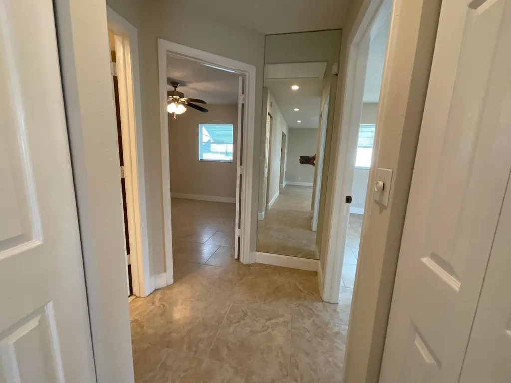 2016 SW 16th Avenue Boynton Beach FL 33426